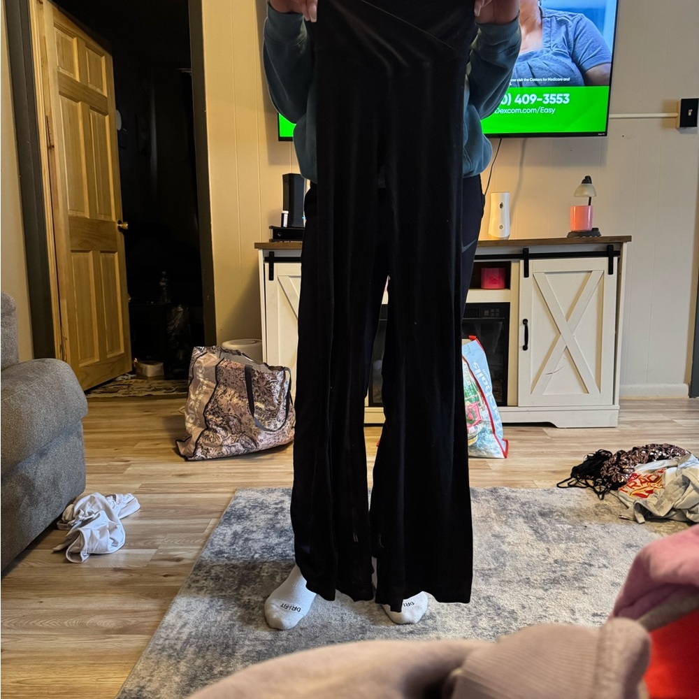 Elegant Black Women's Pants Aerie Flare leg